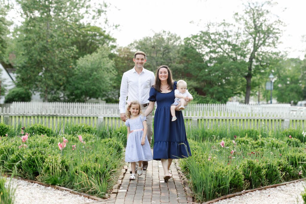 Colonial Williamsburg Spring Family Sessions, Diana Gordon Photography, photo